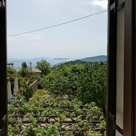 Πανσιόν παραδοσιακός αμάλθεια 3*